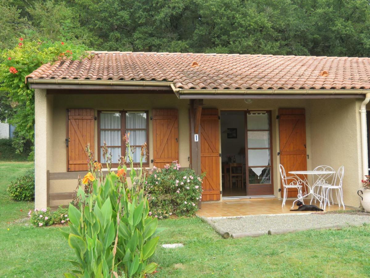 Bungalows Les Thuyas Eugenie-les-Bains Exteriör bild