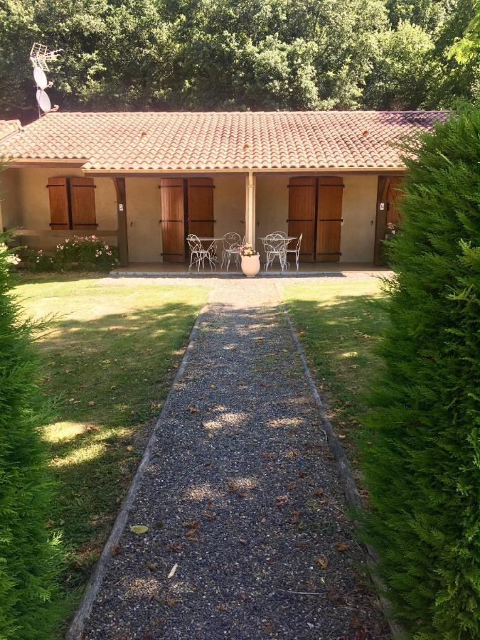 Bungalows Les Thuyas Eugenie-les-Bains Exteriör bild